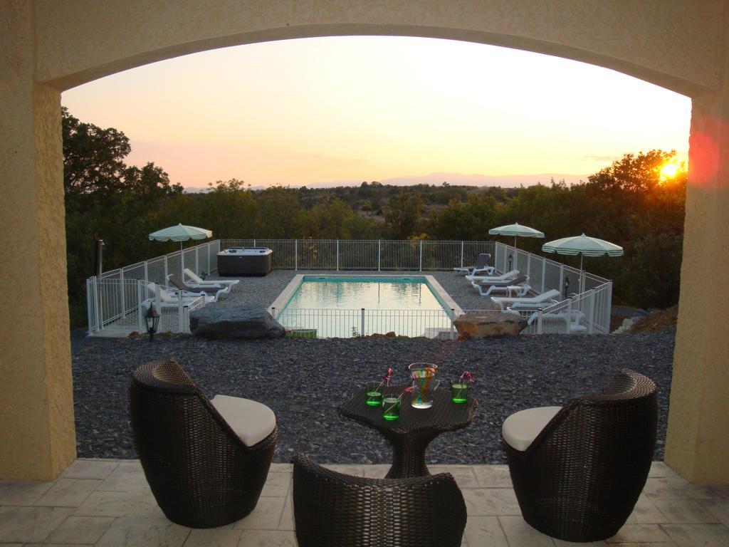 Les Villas De Perret Joyeuse Szoba fotó